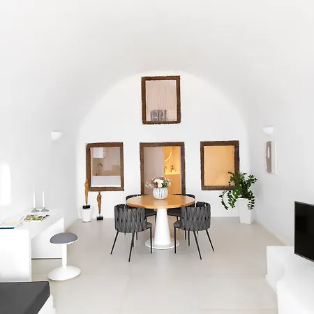Astra 4* Imerovigli (Santorini)